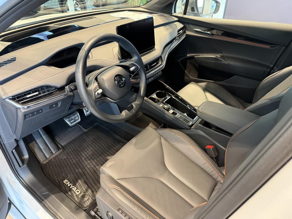 SKODA Enyaq 2024