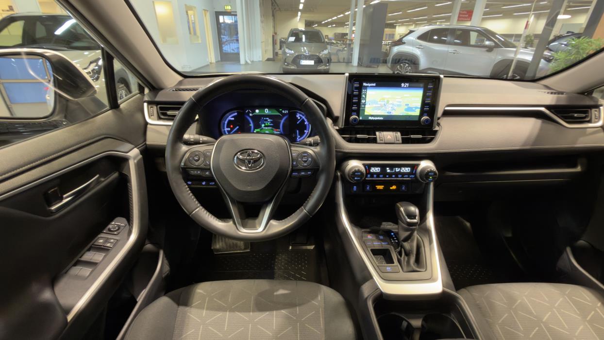 TOYOTA RAV4 2021