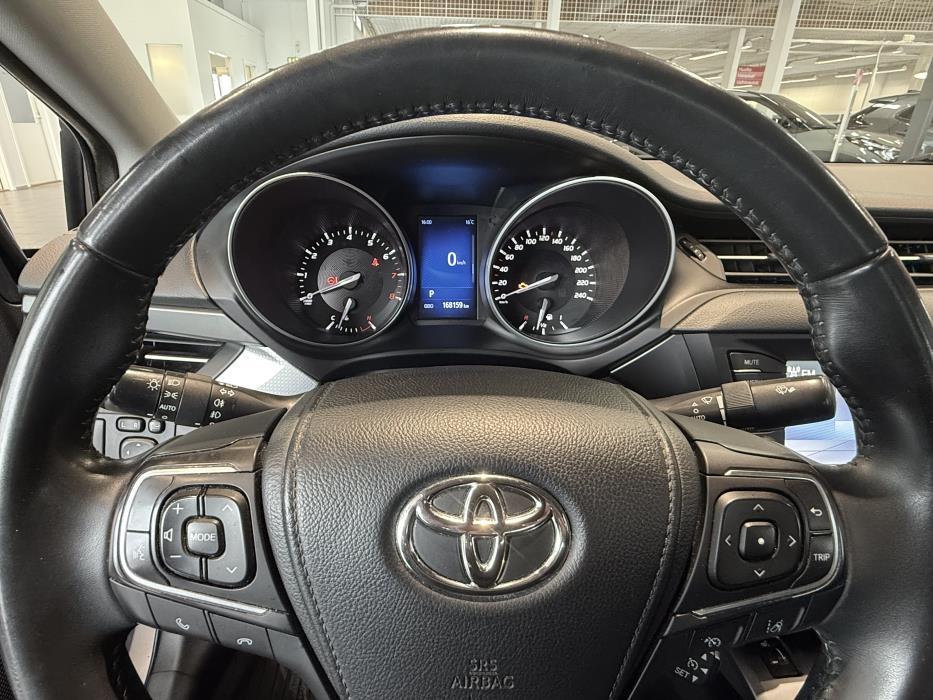 TOYOTA AVENSIS 2015