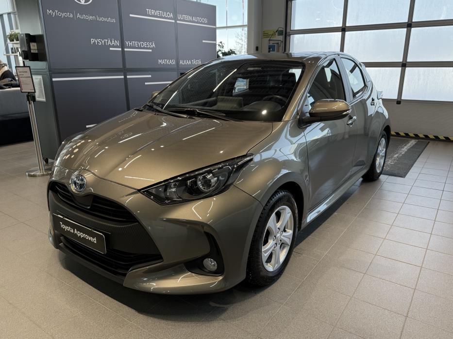 TOYOTA YARIS 2023