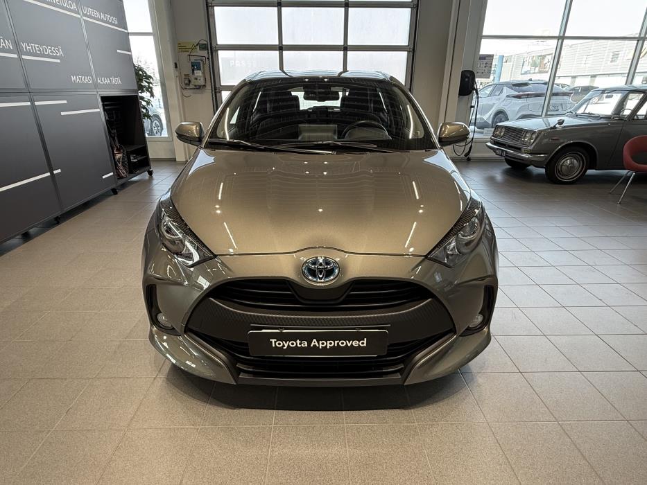TOYOTA YARIS 2023