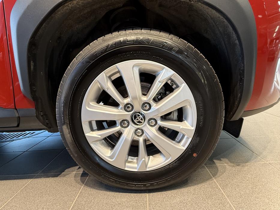 TOYOTA Yaris Cross 2024