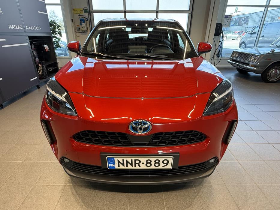 TOYOTA Yaris Cross 2024