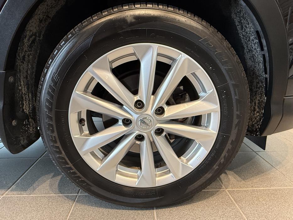 NISSAN Qashqai 2017