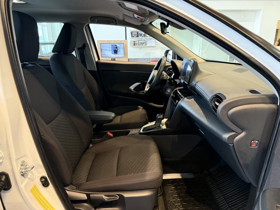 TOYOTA Yaris Cross 2024