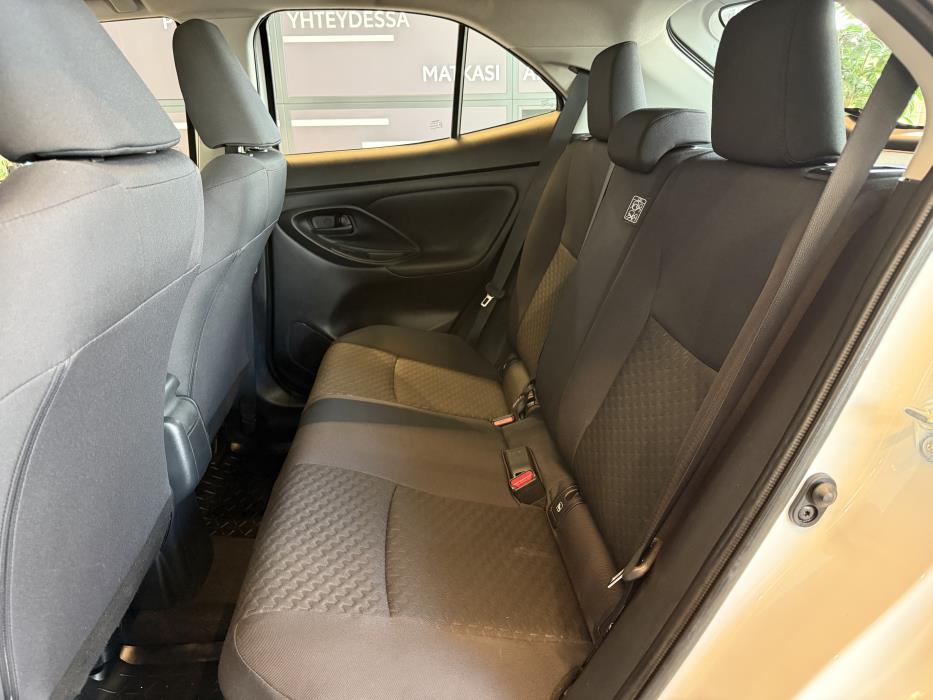 TOYOTA Yaris Cross 2024