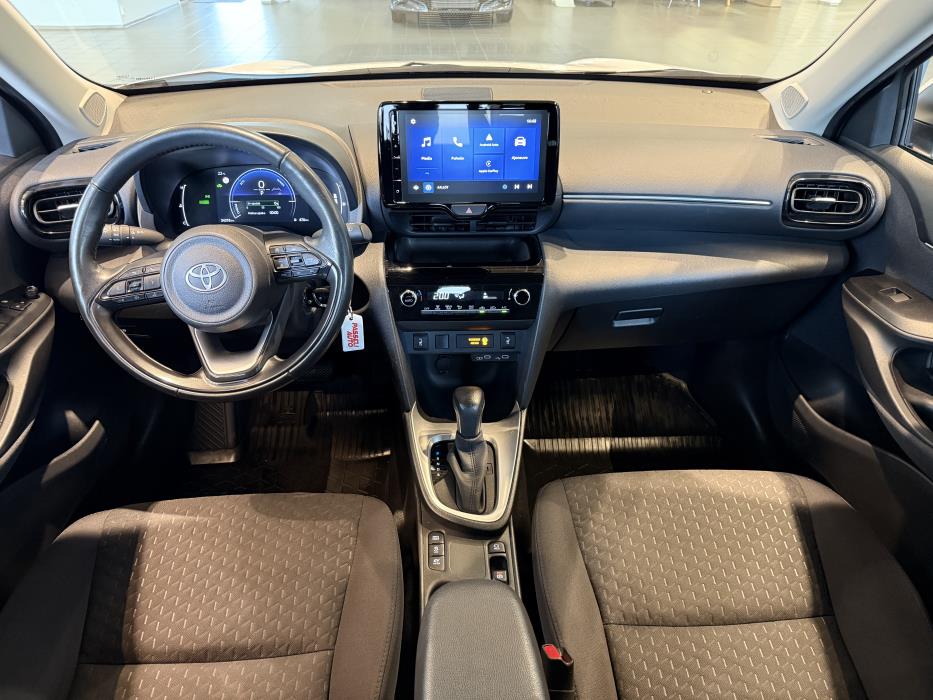 TOYOTA Yaris Cross 2024