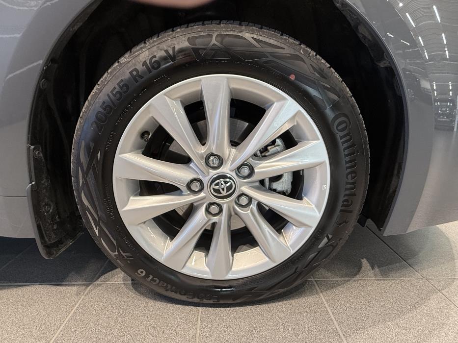 TOYOTA COROLLA 2026
