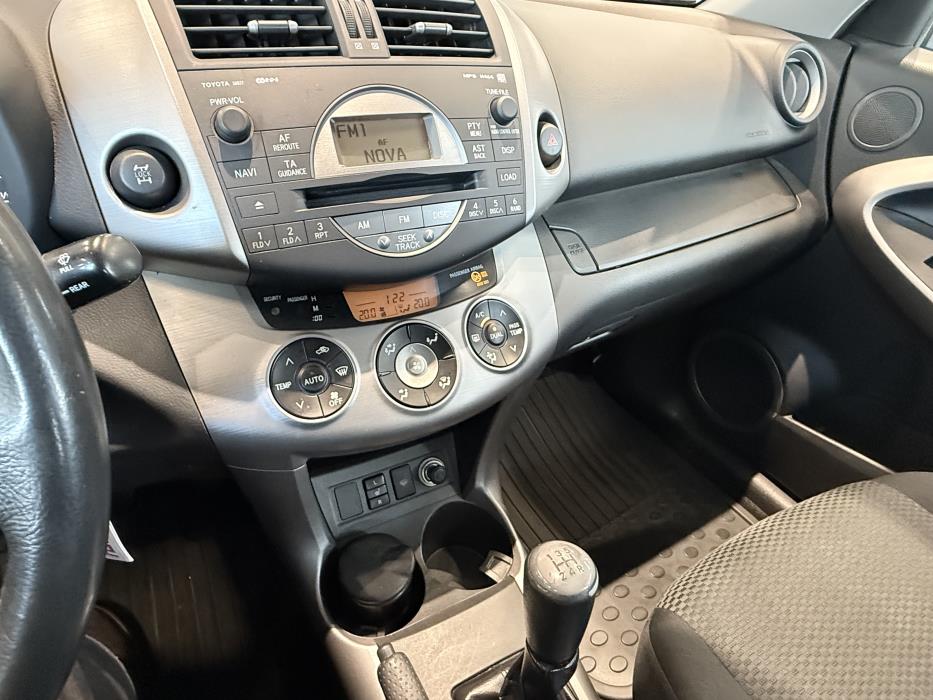 TOYOTA RAV4 2006