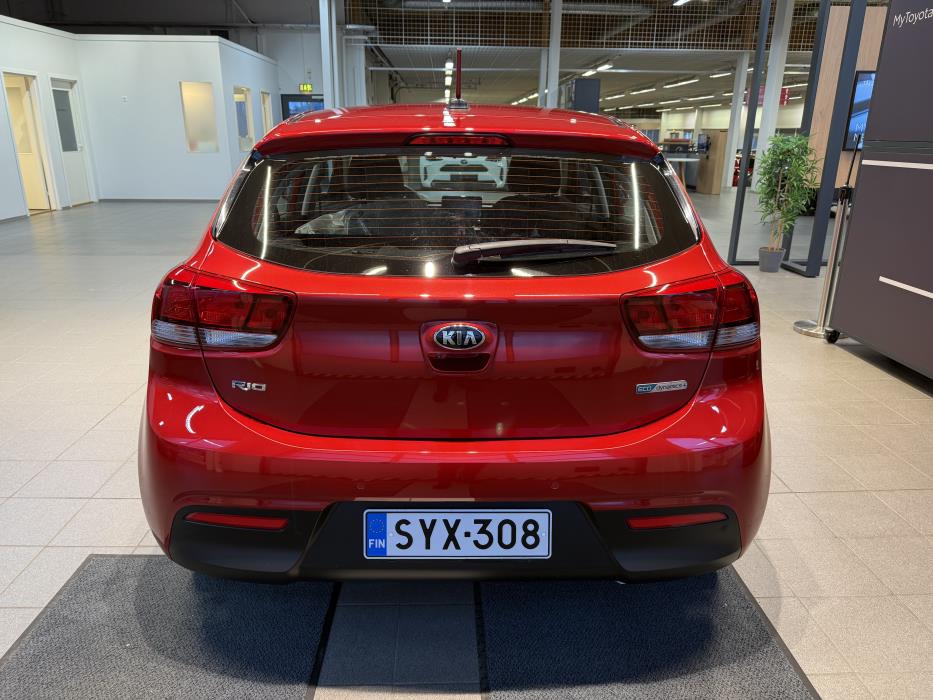 KIA Rio 2021