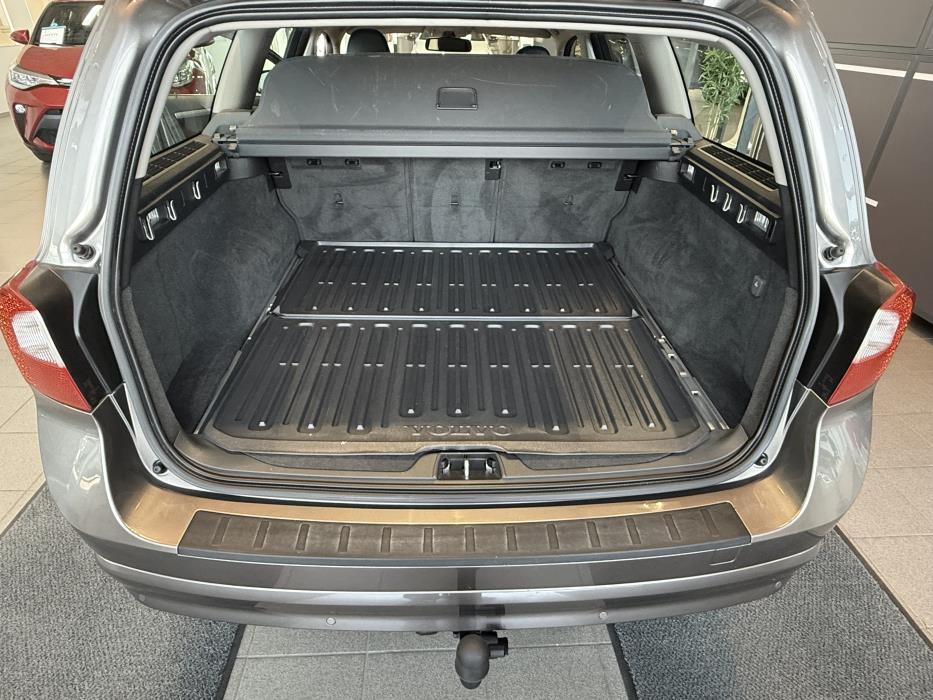 VOLVO V70 2010