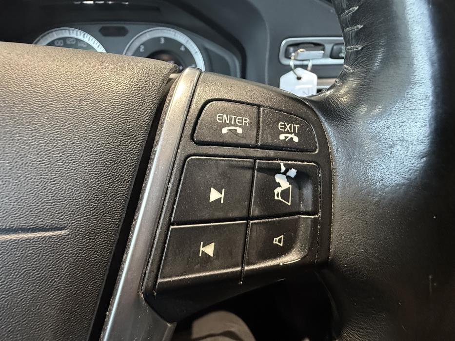 VOLVO V70 2010
