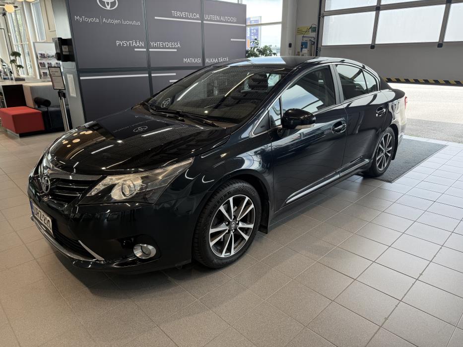 TOYOTA AVENSIS 2012