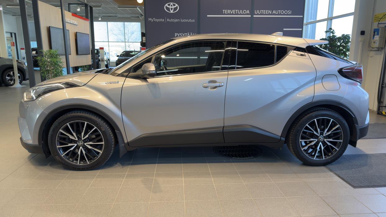 TOYOTA C-HR 2018