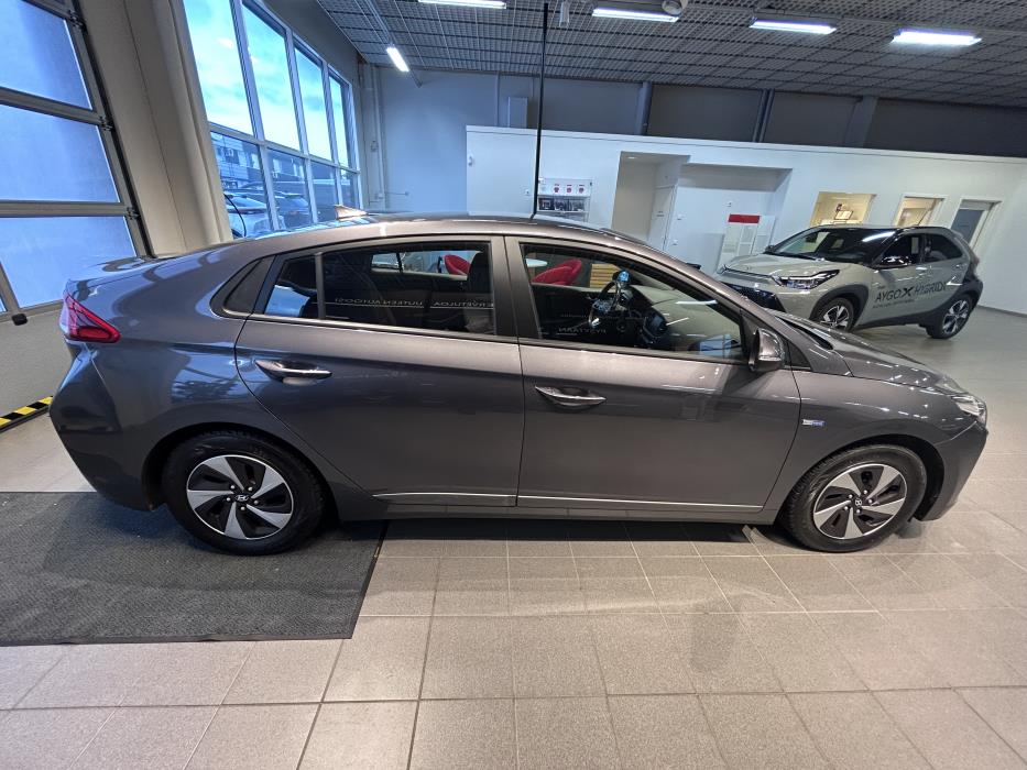 HYUNDAI IONIQ hybrid 2017