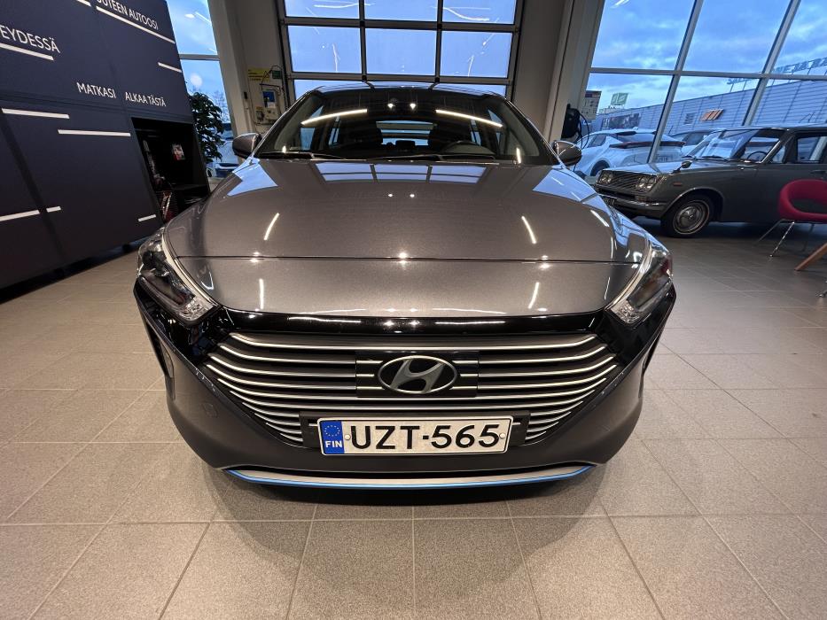 HYUNDAI IONIQ hybrid 2017