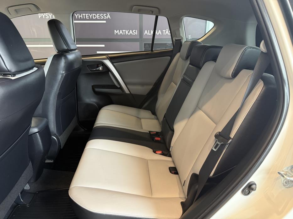 TOYOTA RAV4 2016