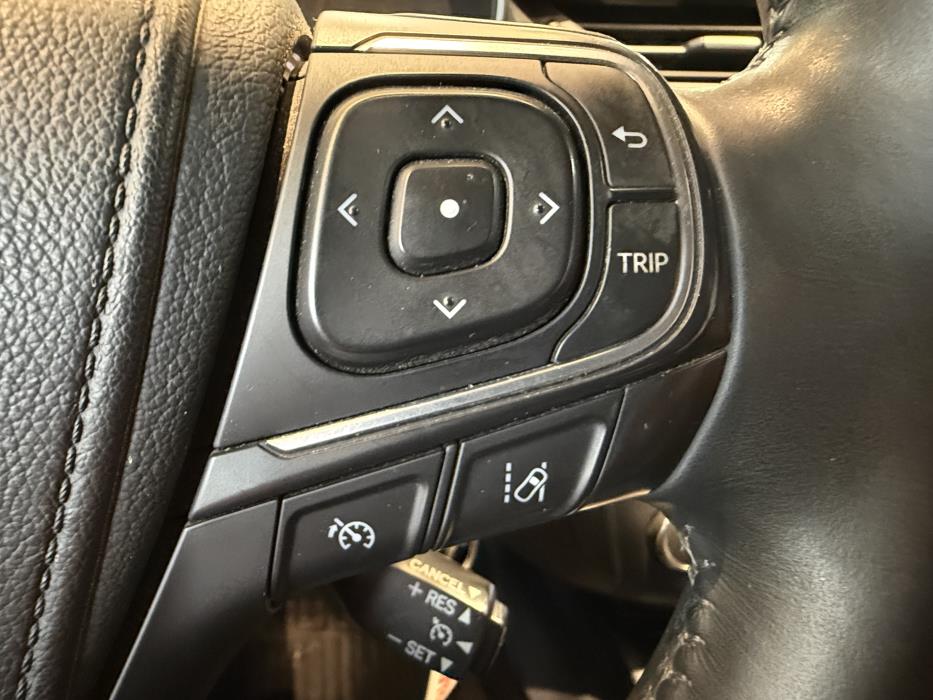 TOYOTA AVENSIS 2017