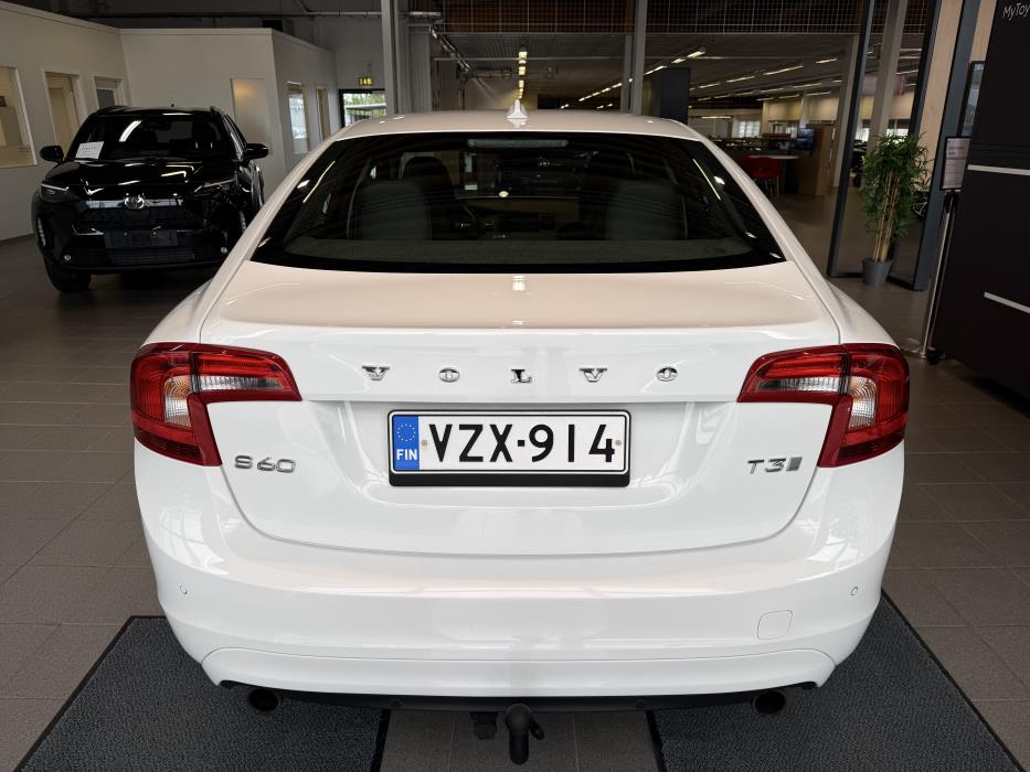 VOLVO S60 2018