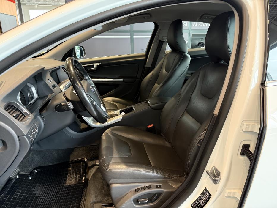 VOLVO S60 2018