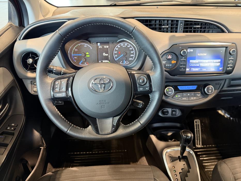 TOYOTA YARIS 2018