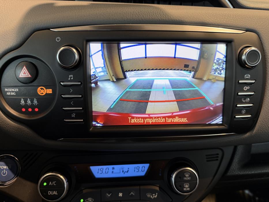 TOYOTA YARIS 2018