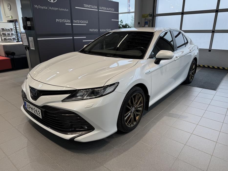 TOYOTA CAMRY 2021