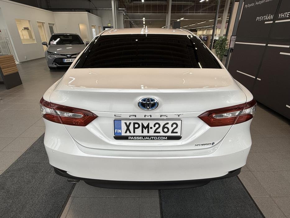 TOYOTA CAMRY 2021