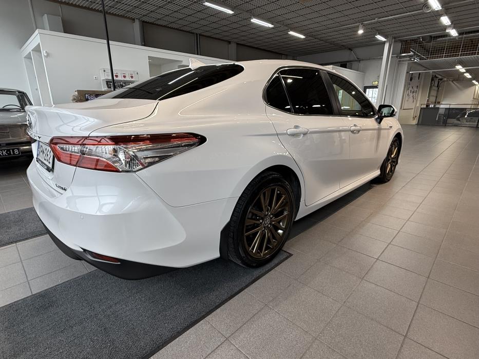 TOYOTA CAMRY 2021
