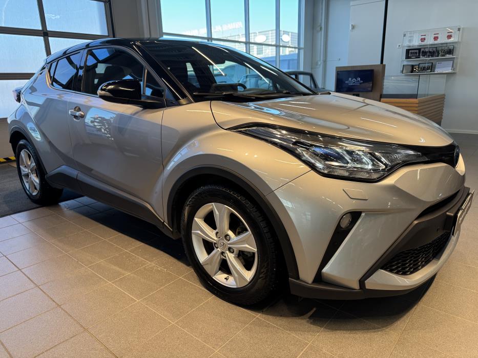 TOYOTA C-HR 2023
