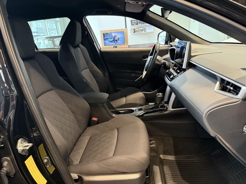 TOYOTA Corolla Cross 2023
