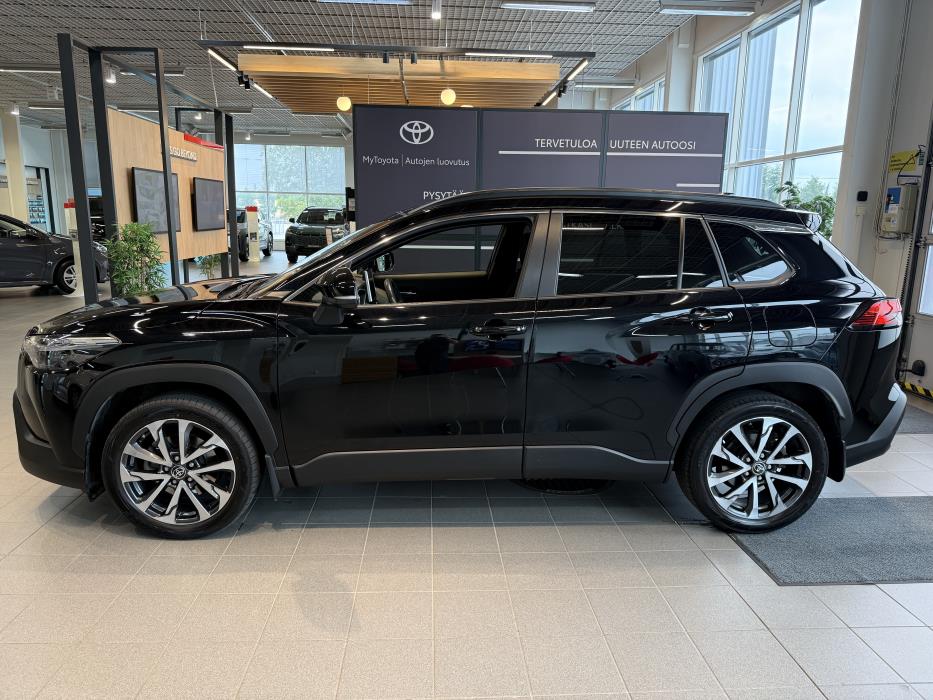 TOYOTA Corolla Cross 2023