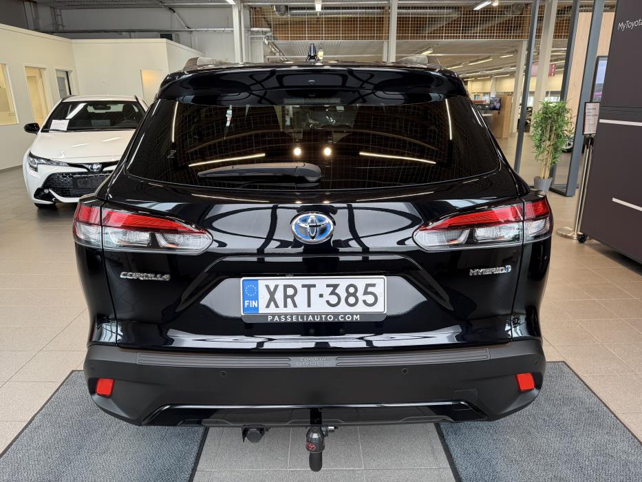 TOYOTA Corolla Cross 2023