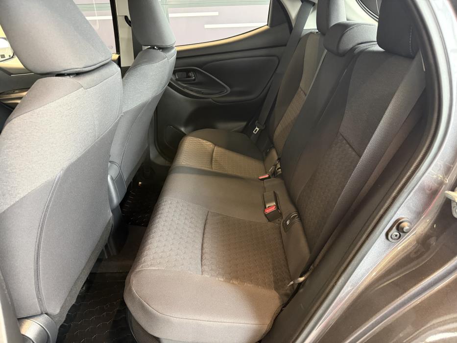 TOYOTA YARIS 2024