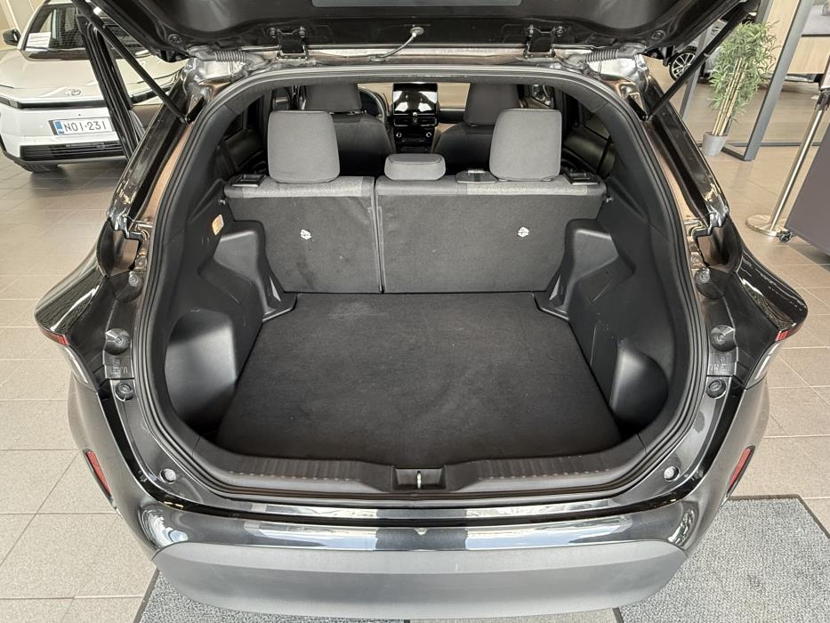 TOYOTA Yaris Cross 2025