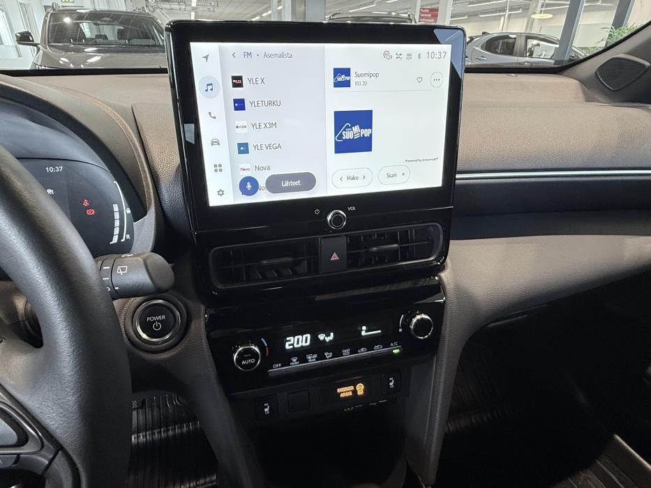 TOYOTA Yaris Cross 2025