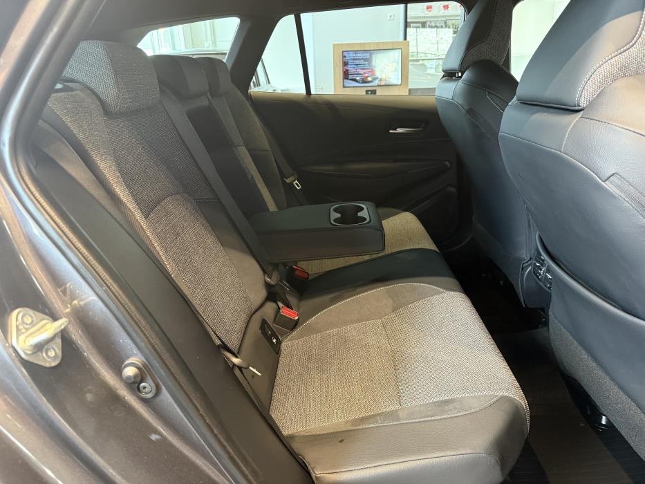 TOYOTA COROLLA 2025