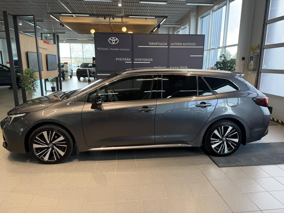 TOYOTA COROLLA 2025
