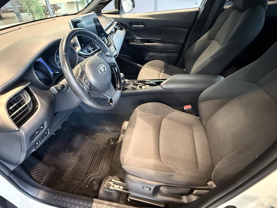 TOYOTA C-HR 2019