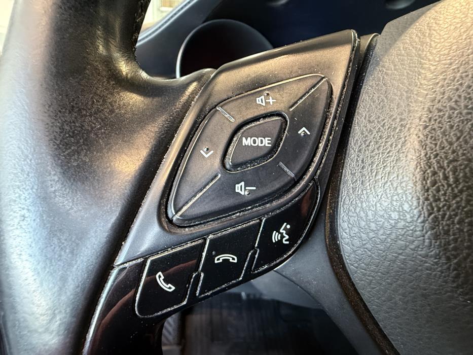 TOYOTA C-HR 2019