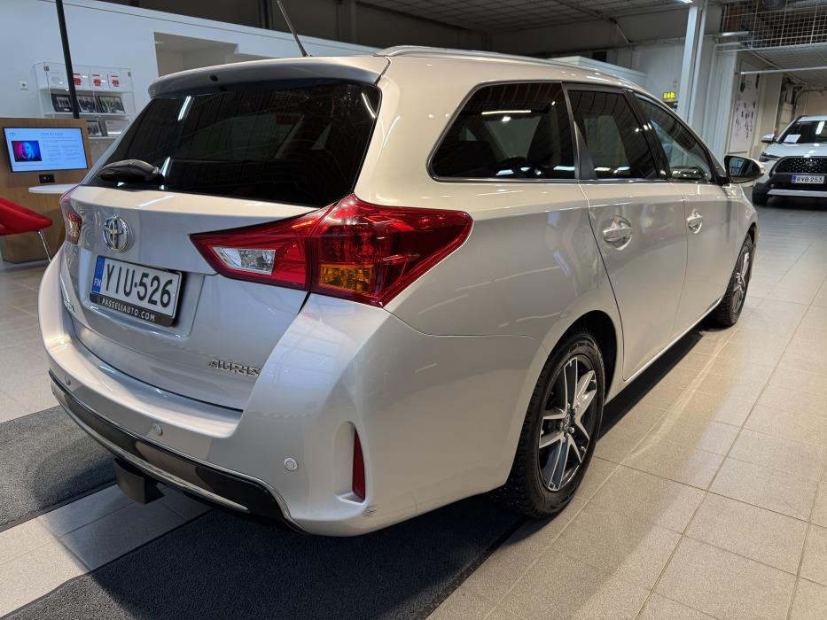 TOYOTA Auris 2014
