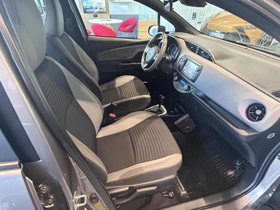 TOYOTA YARIS 0