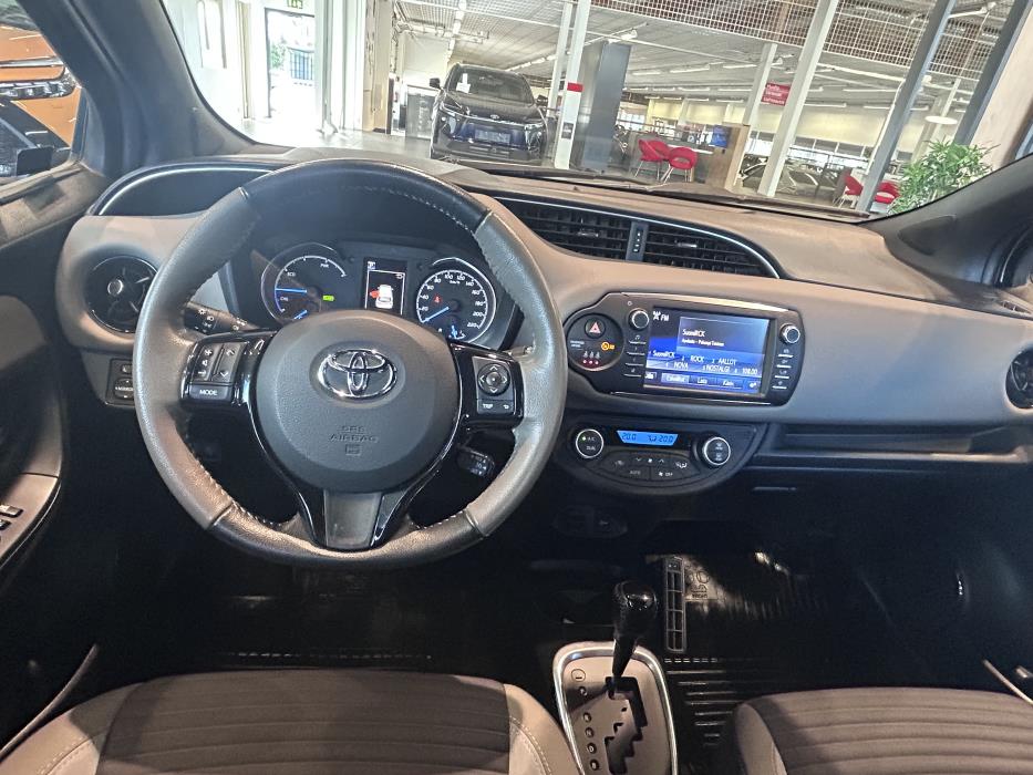 TOYOTA YARIS 0