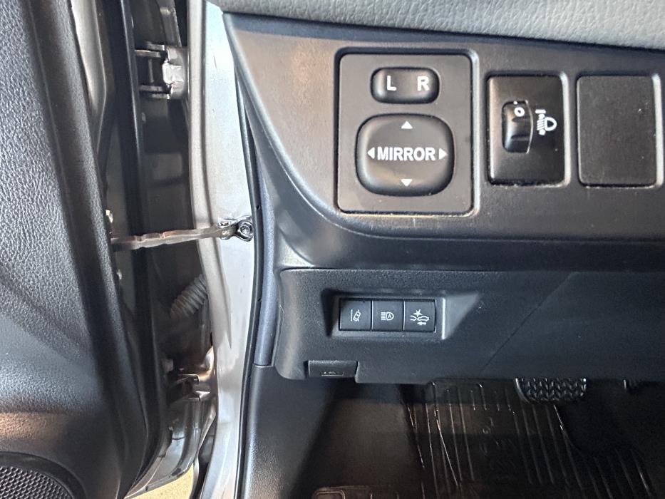 TOYOTA YARIS 0
