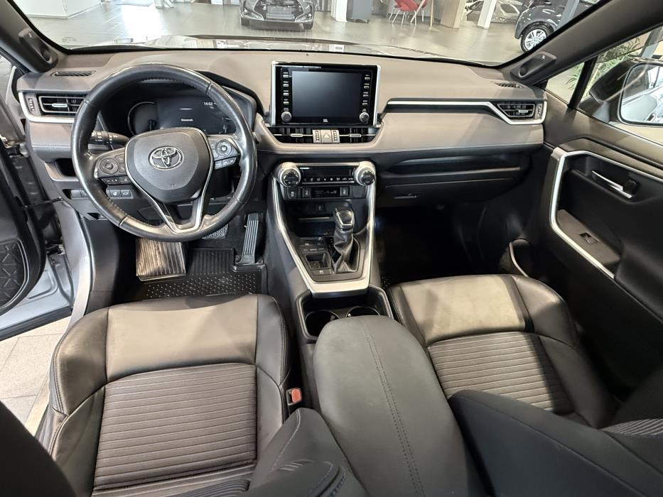 TOYOTA RAV4 2020