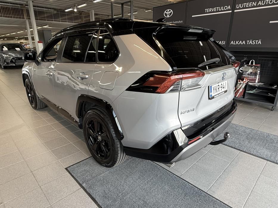 TOYOTA RAV4 2020