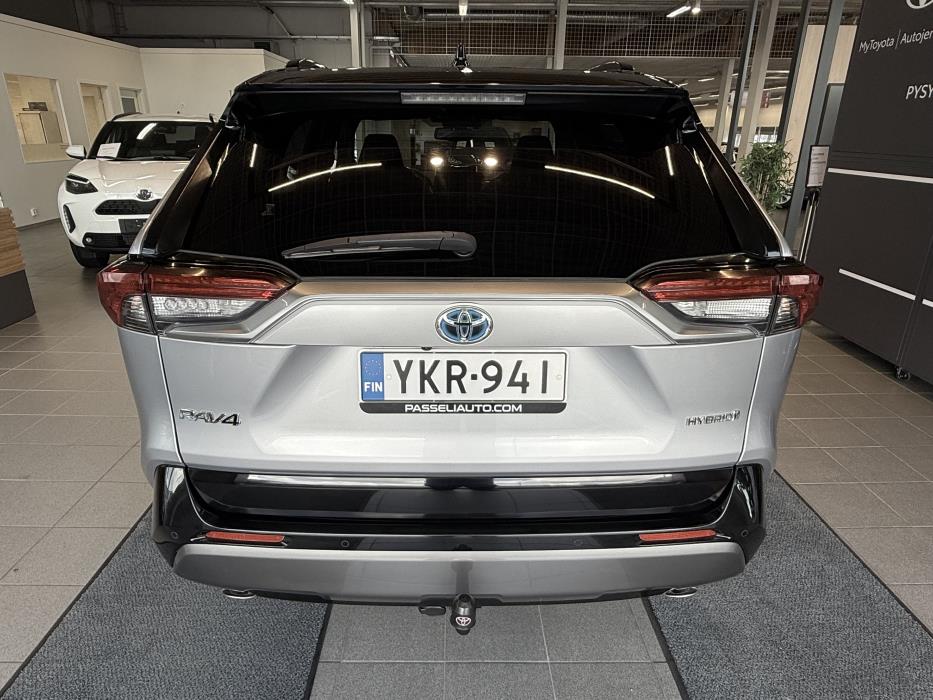 TOYOTA RAV4 2020