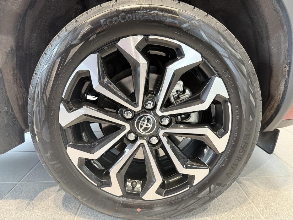 TOYOTA Yaris Cross 2026