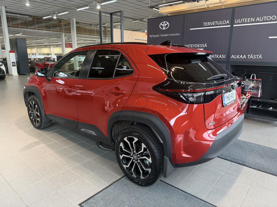 TOYOTA Yaris Cross 2026