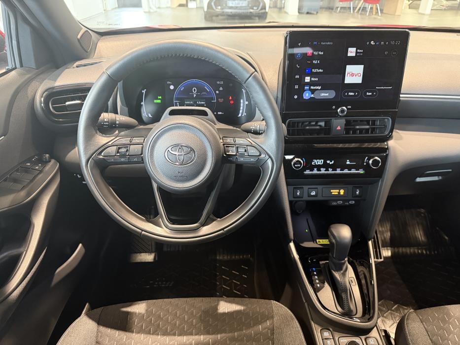 TOYOTA Yaris Cross 2026